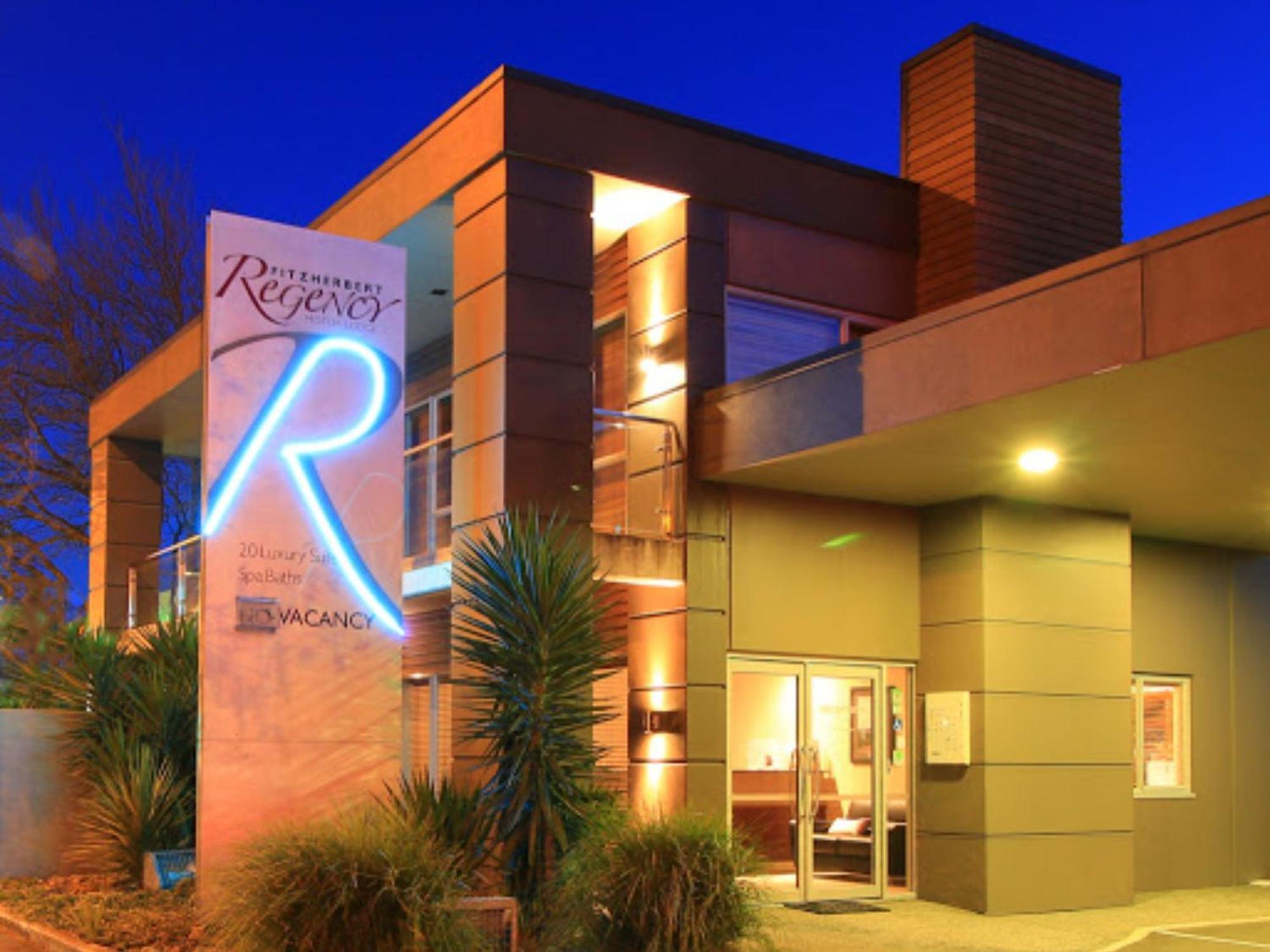 Fitzherbert Regency Motor Lodge Палмерстон-Норт Экстерьер фото