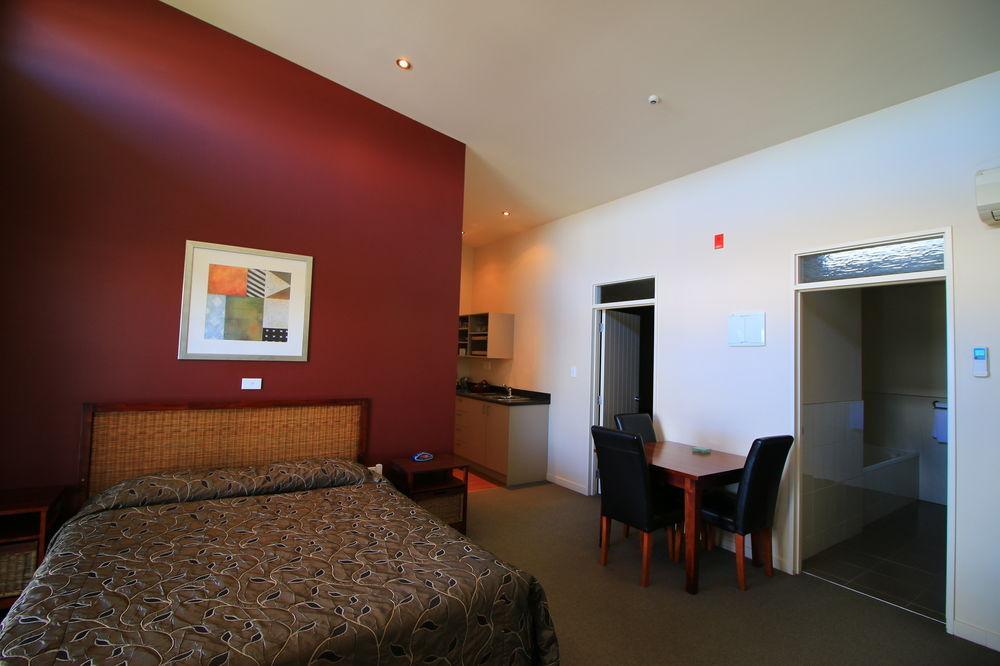 Fitzherbert Regency Motor Lodge Палмерстон-Норт Экстерьер фото